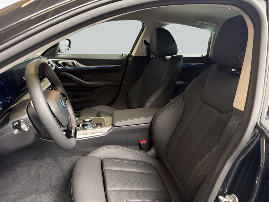 BMW i4 - Bild 12