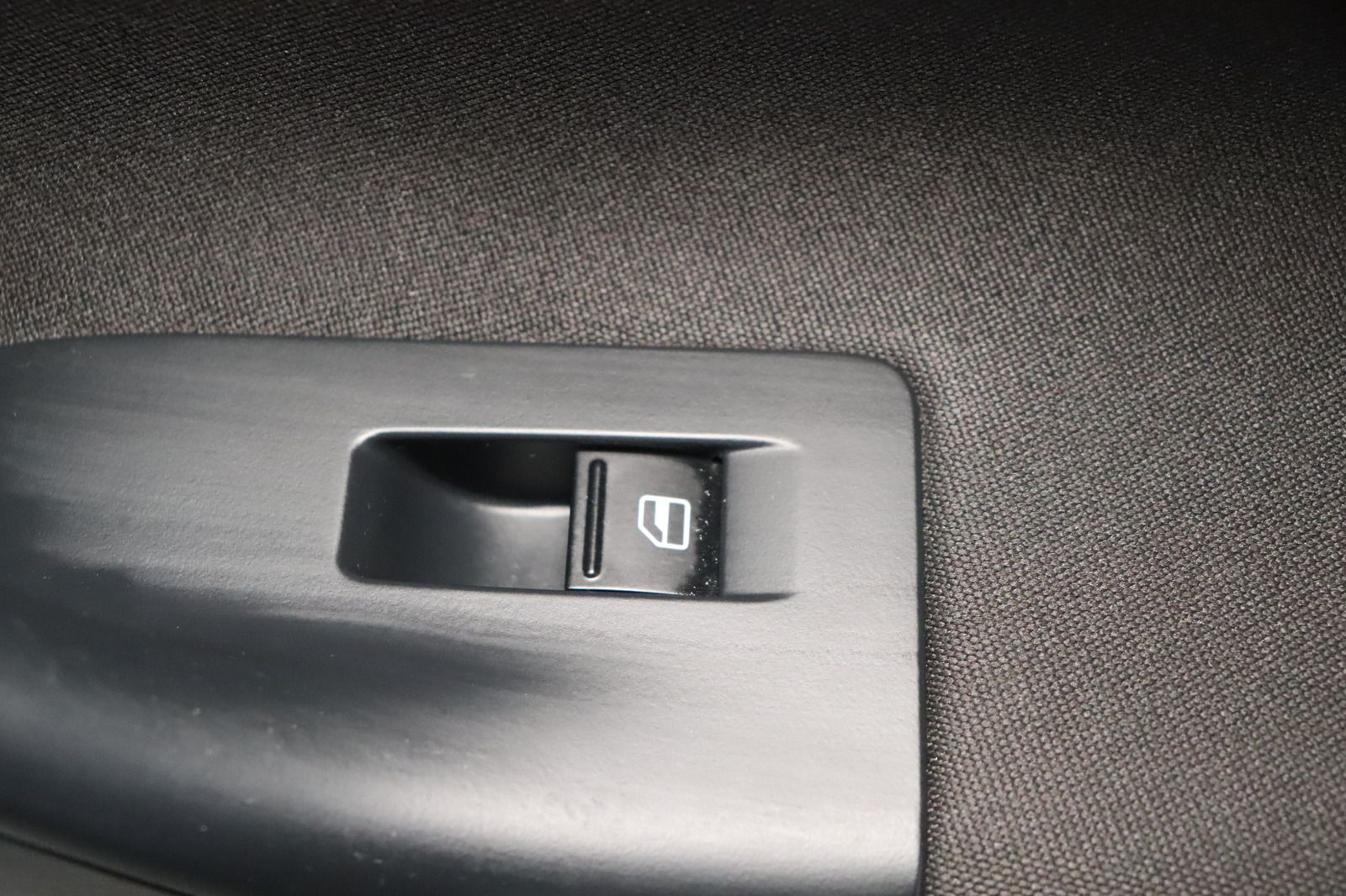 Fahrzeugabbildung Volkswagen Golf 1.6 TDI BMotion Tech Comfortline Variant