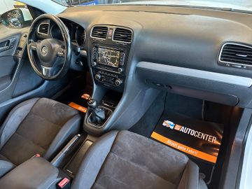 Volkswagen Golf VI*TEMPO*NAVI*PDC*ALCANTARA*1-HAND*