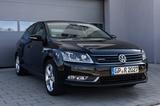 Volkswagen Passat 1.6 TDI Bluemotion-XENON- - Volkswagen Passat aus 2012 mit Diesel-Antrieb: Limousine