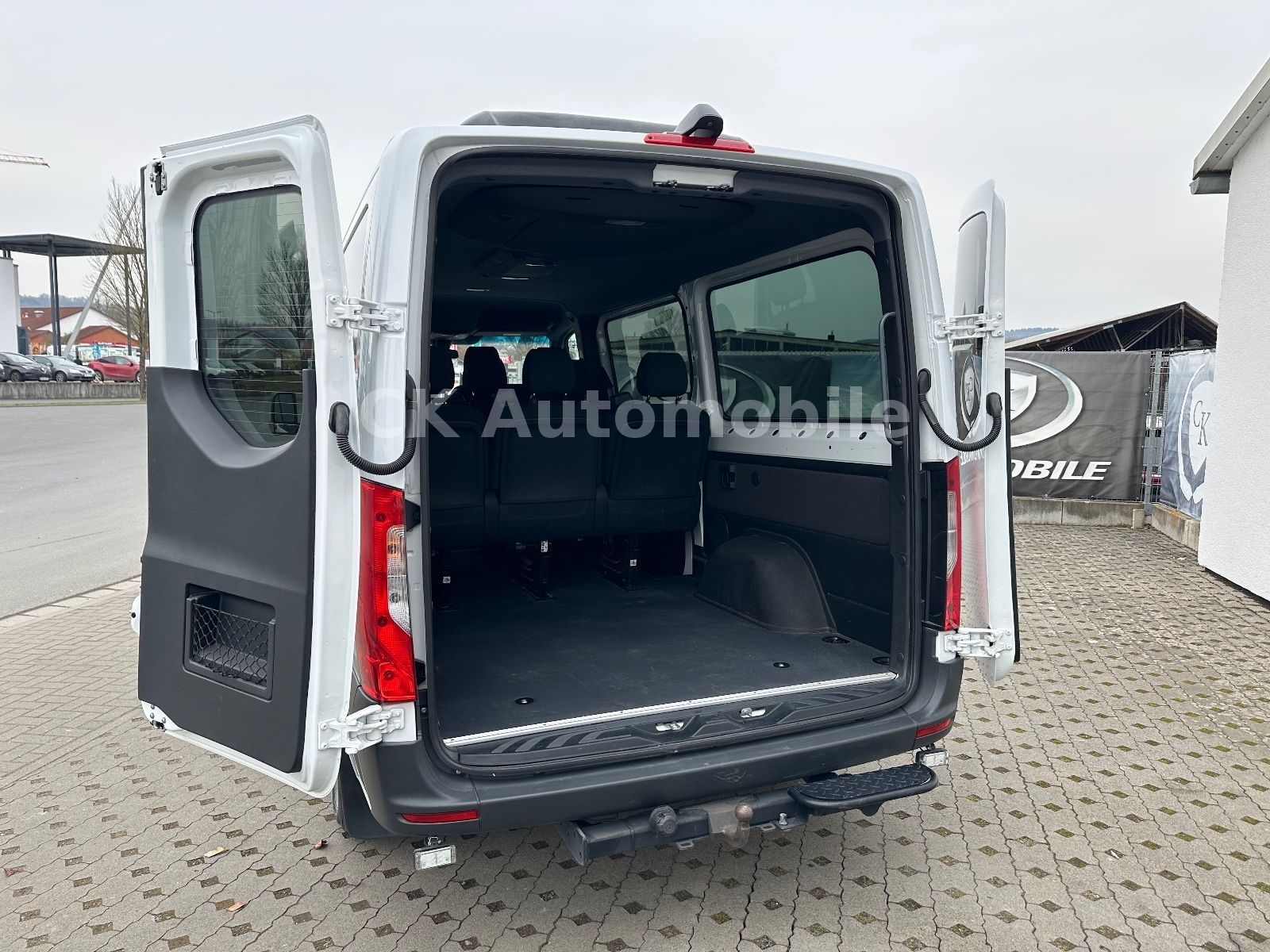 Fahrzeugabbildung Mercedes-Benz Sprinter III Tourer 316 CDI Autom/9 Sitze/Kamera