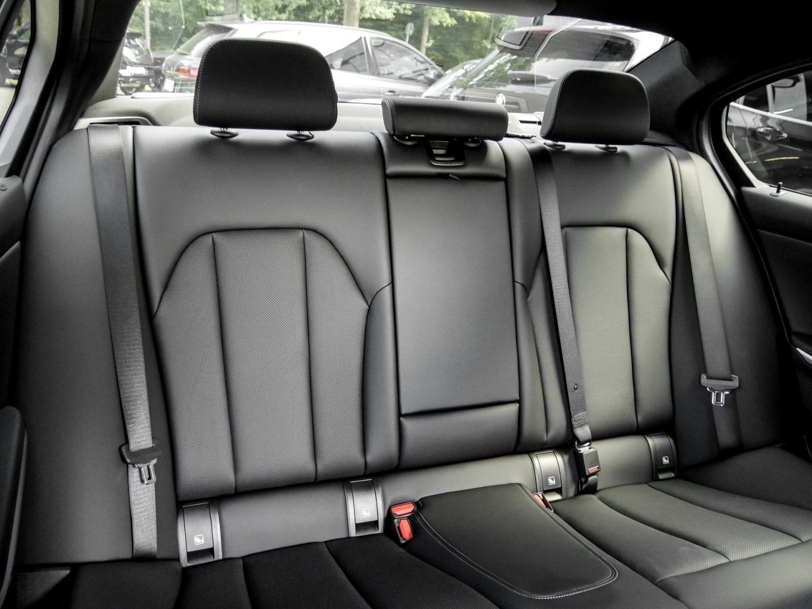 BMW M340i xDrive M SPORT ACC H K PA KOMFORTZG foto 4