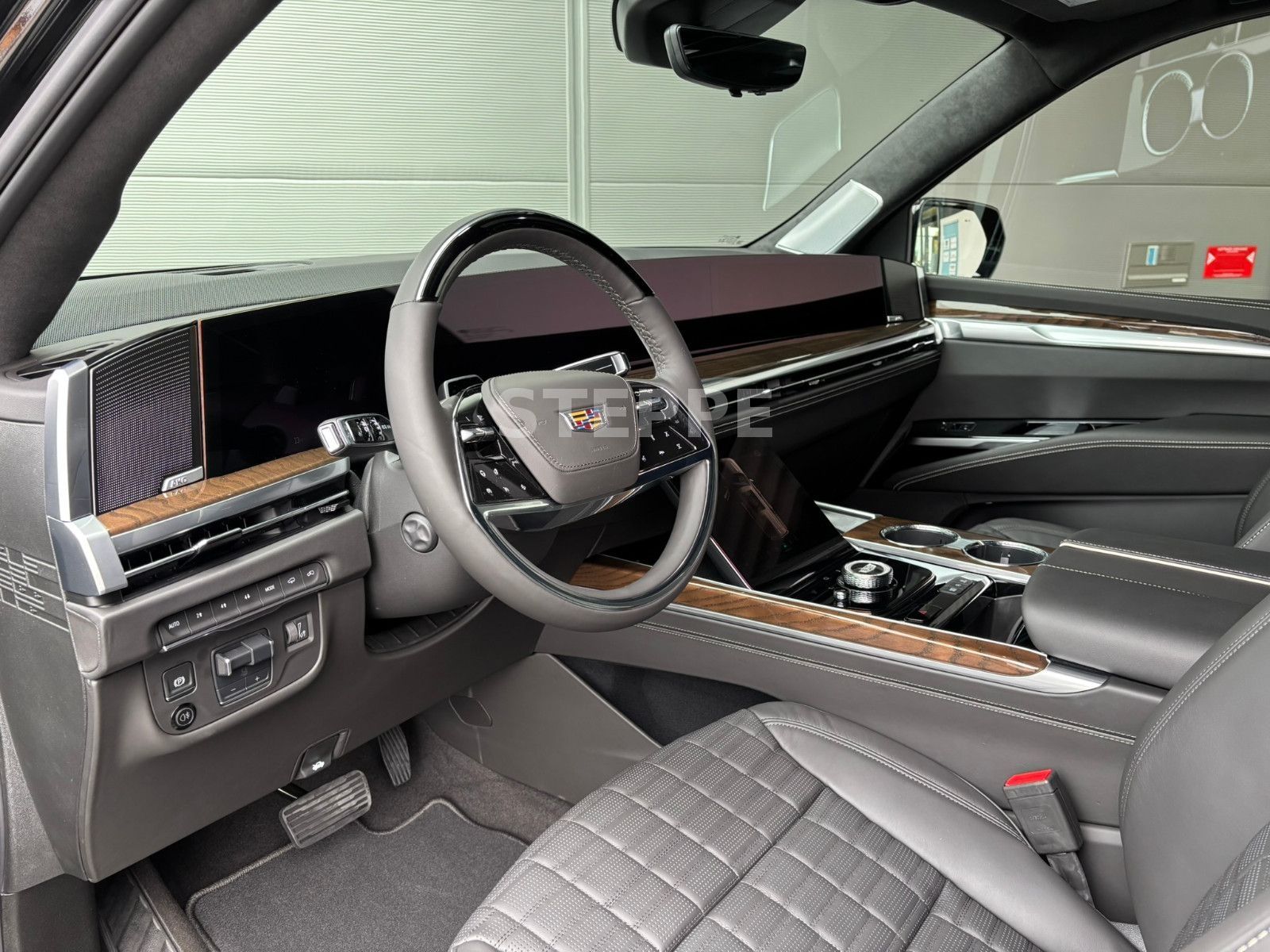 Cadillac Escalade FACELIFT MY26 6.2 V8 Sport Platinum