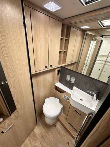 HYMER  ERIBA  HYMERCAR B-Klasse ML I 780 Sie sparen über 32000,- Euro