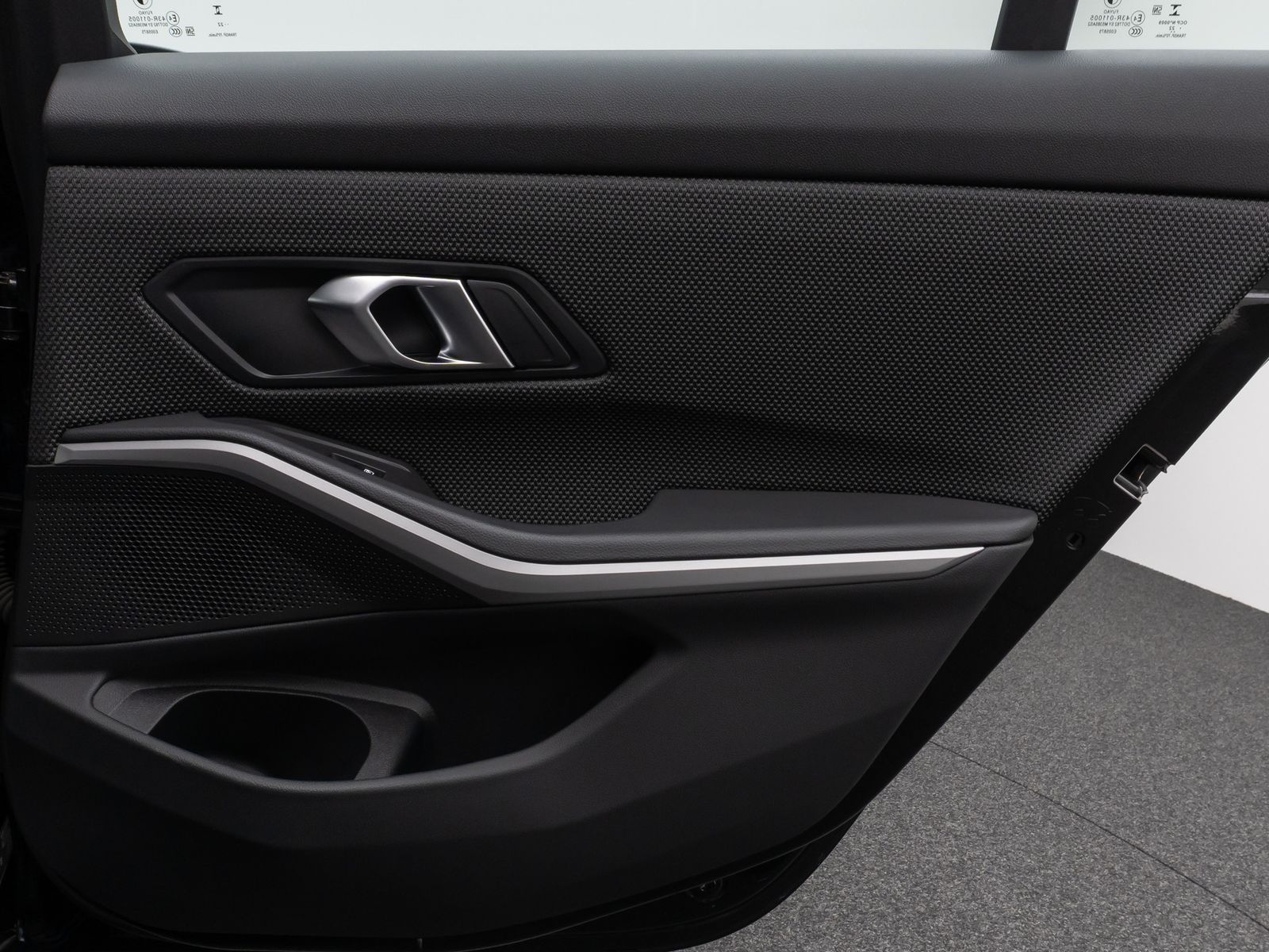 Fahrzeugabbildung BMW 318i DAB CockPit+PDC Sitzhzg Geschwindigkeitsreg