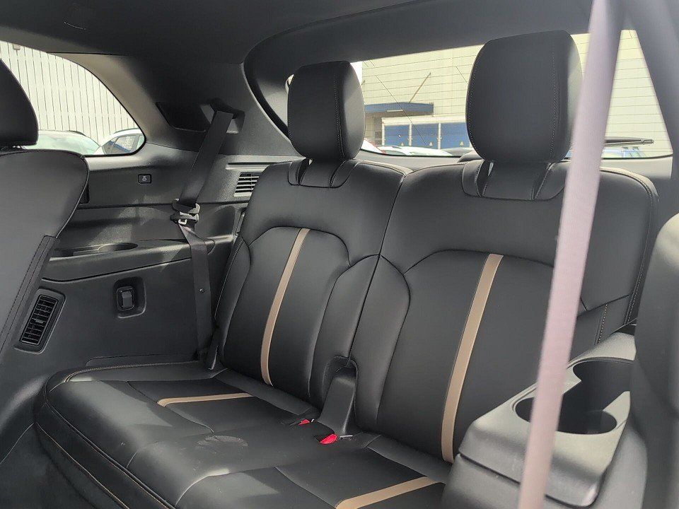 Fahrzeugabbildung Mazda CX-80 PHEV 2.5L eSKY AT AWD HOMURA-PLUS NAV+PANO