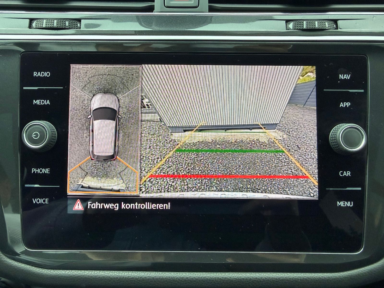 VW Tiguan Allspace 4Motion 7 Sitzer/Scheckheft – Foto 20