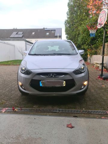 Hyundai ix20 Crossline SUPER GEPFLEGT INNE...