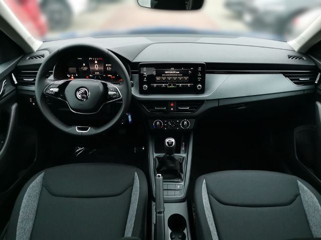Fahrzeugabbildung SKODA Kamiq 1.0 TSI Essence SITZHEIZUNG PDC MFL AID