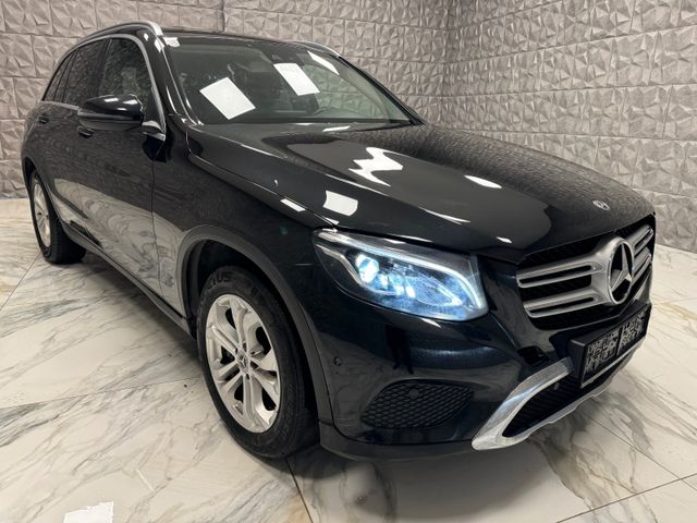 Mercedes-Benz GLC 220 d 4Matic* Teilleder-Navi-Led*