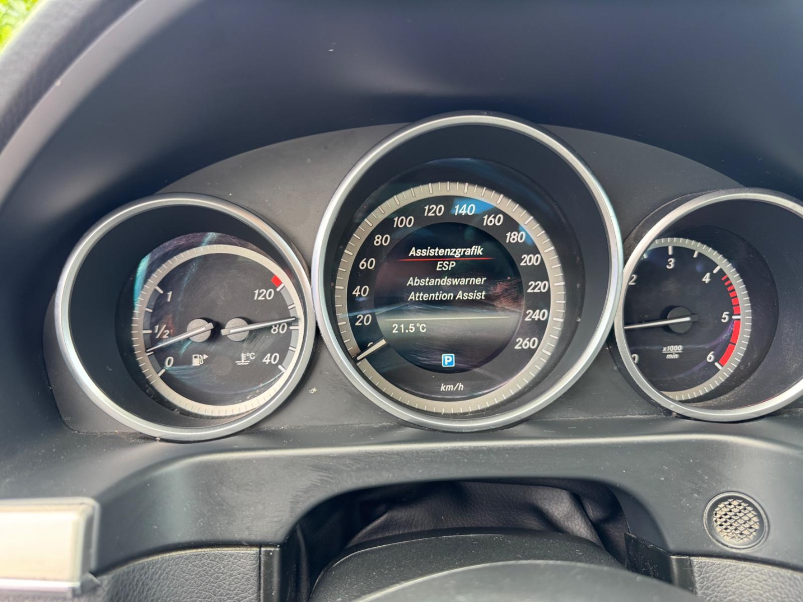 Mercedes-Benz E 220 CDI Limousine Klima Navi LED Euro 5