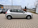 Kia cee'd / Ceed 1.4l 90PS NAVIGATION/SITZHEIZUNG - Kia cee'd / Ceed mit Benzin-Antrieb: Kleinwagen, Schaltgetriebe