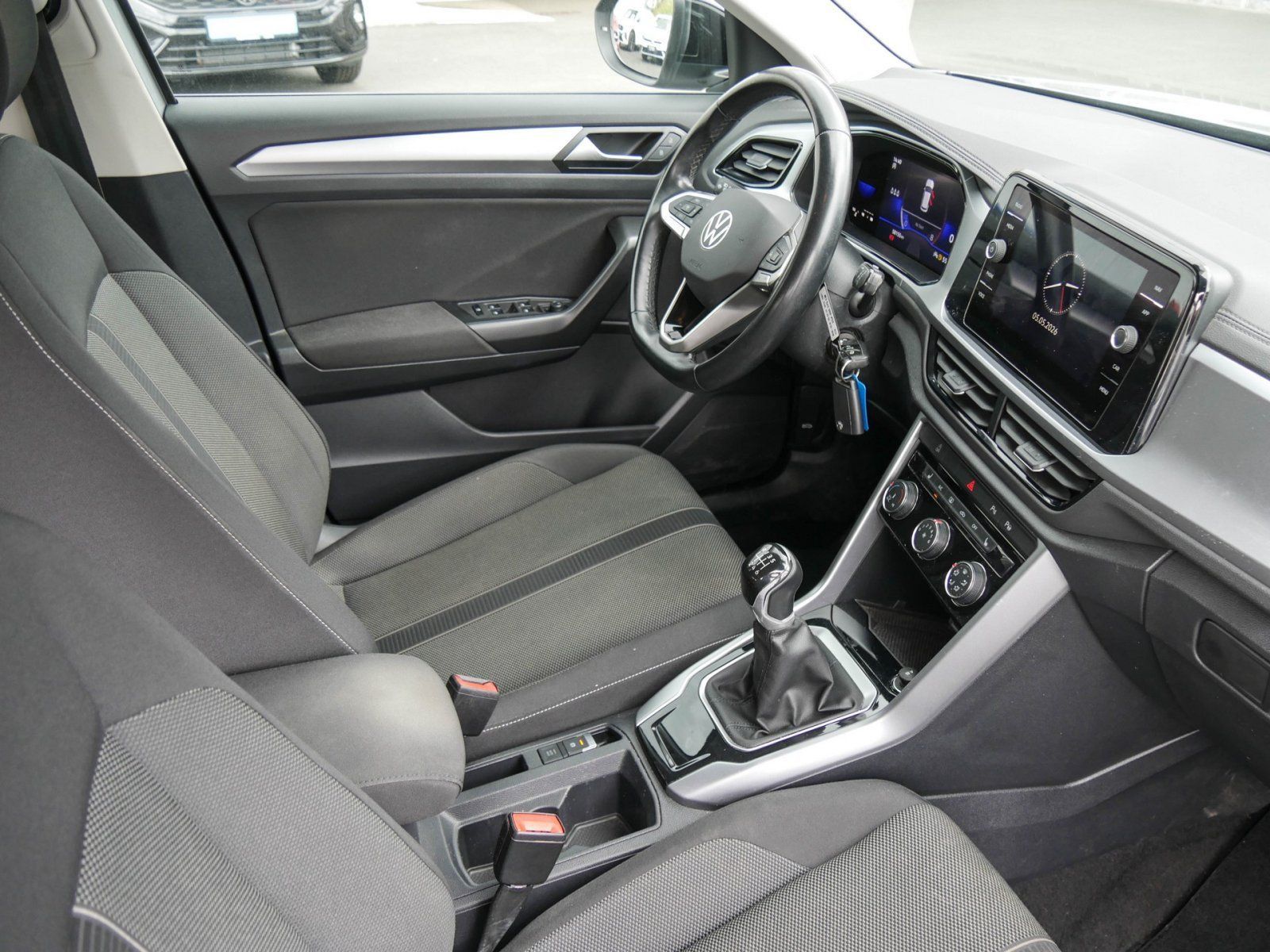 Volkswagen T-Roc - Bild 4