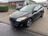 Renault Megane III Lim. 5-trg. BOSE Edition*Navi*PDC*SHZ - Renault Megane aus 2011: Bose
