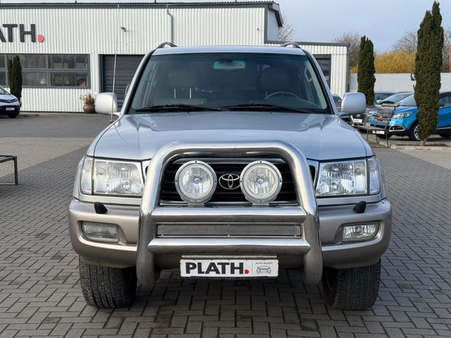 Toyota Land Cruiser  100 V8 Executive