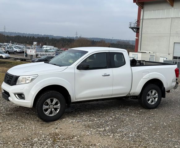 Nissan Navara NP300 Pick-Up KingCab 2.3 dCi 4x4 Acenta