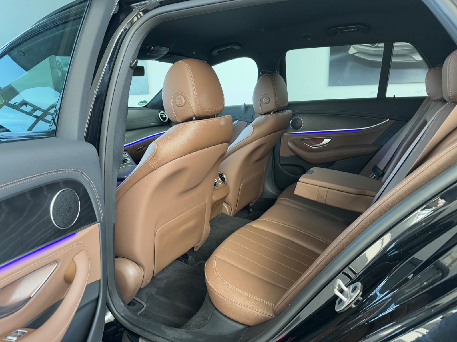 Mercedes-Benz E 200 T d AMG EXCLUSIVE STANDH 360°KAMERA SHZ foto 17