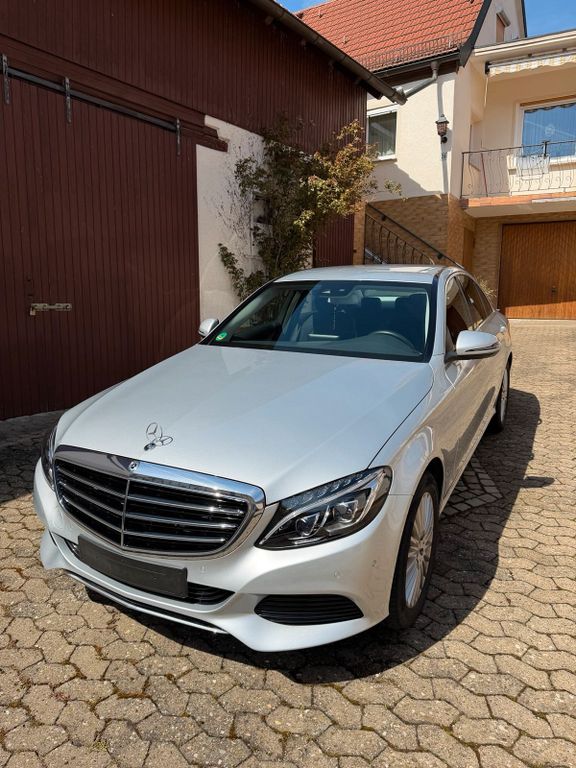 Image of Mercedes-Benz C 200