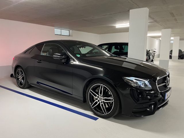 Mercedes-Benz Sehr gepflegtes C238 E 300 d Coupé Night Paket