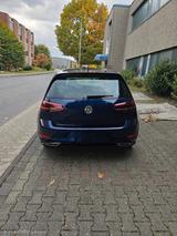 Volkswagen Golf 2.0 TDI SCR DSG Highline R-line - Volkswagen Golf R line mit Diesel-Antrieb