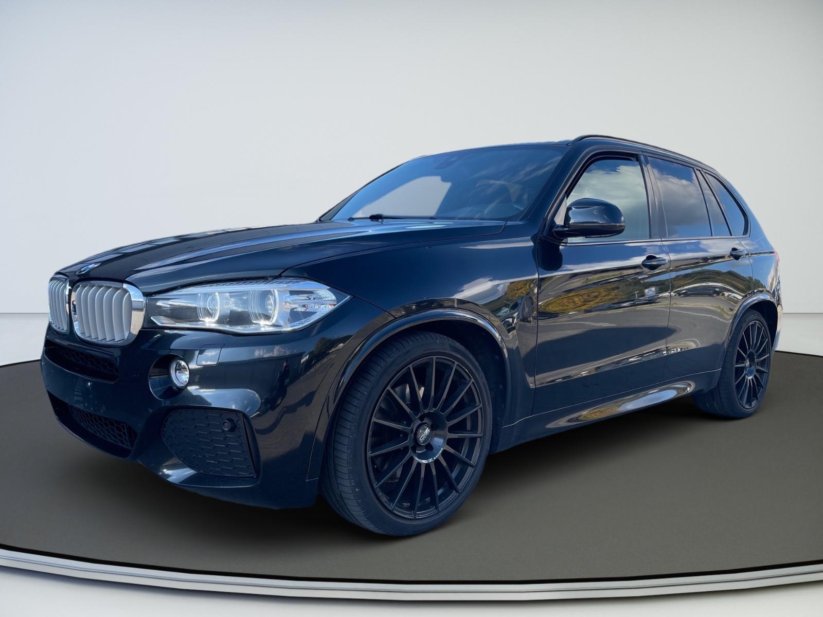 BMW X5 xDrive40d M Paket Pano Kamera HUD Spur AHK