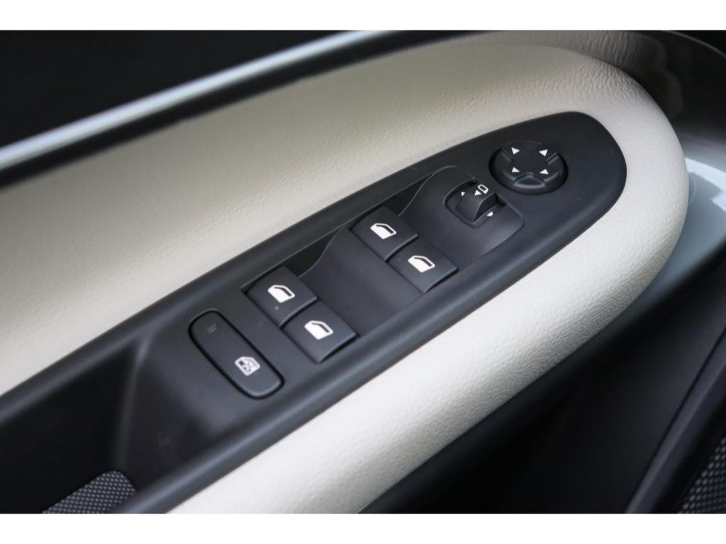 Fiat 600 HYBRID LA PRIMA 1.2 110 PS DCT6 LED NAVI KAM