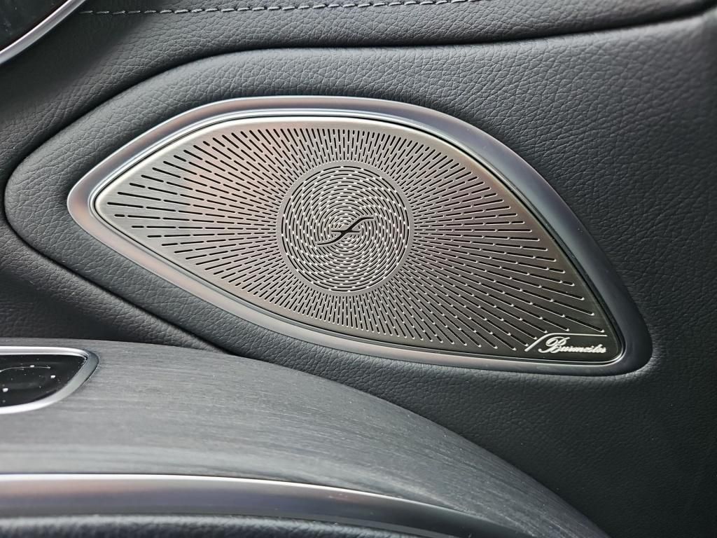 Fahrzeugabbildung Mercedes-Benz EQS 580 4M ACC Pano Hyperscreen Massage Sitzklim