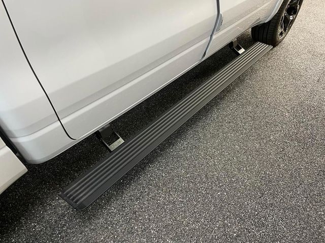 Fahrzeugabbildung Dodge LIMITED NIGHT EDITION-HUD-TAILGATE-SOFORT!!!