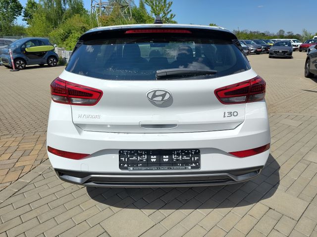 Hyundai i30 1.0 T-GDI Advantage Kamera Navi Tempomat