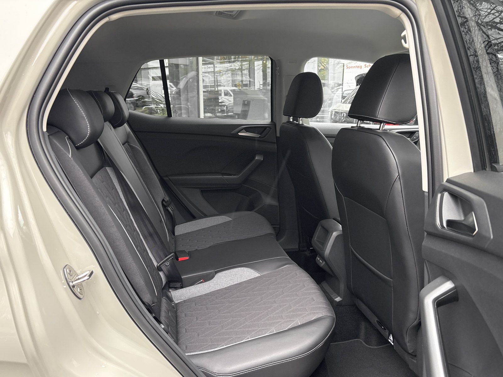 Volkswagen T-Cross - Bild 9