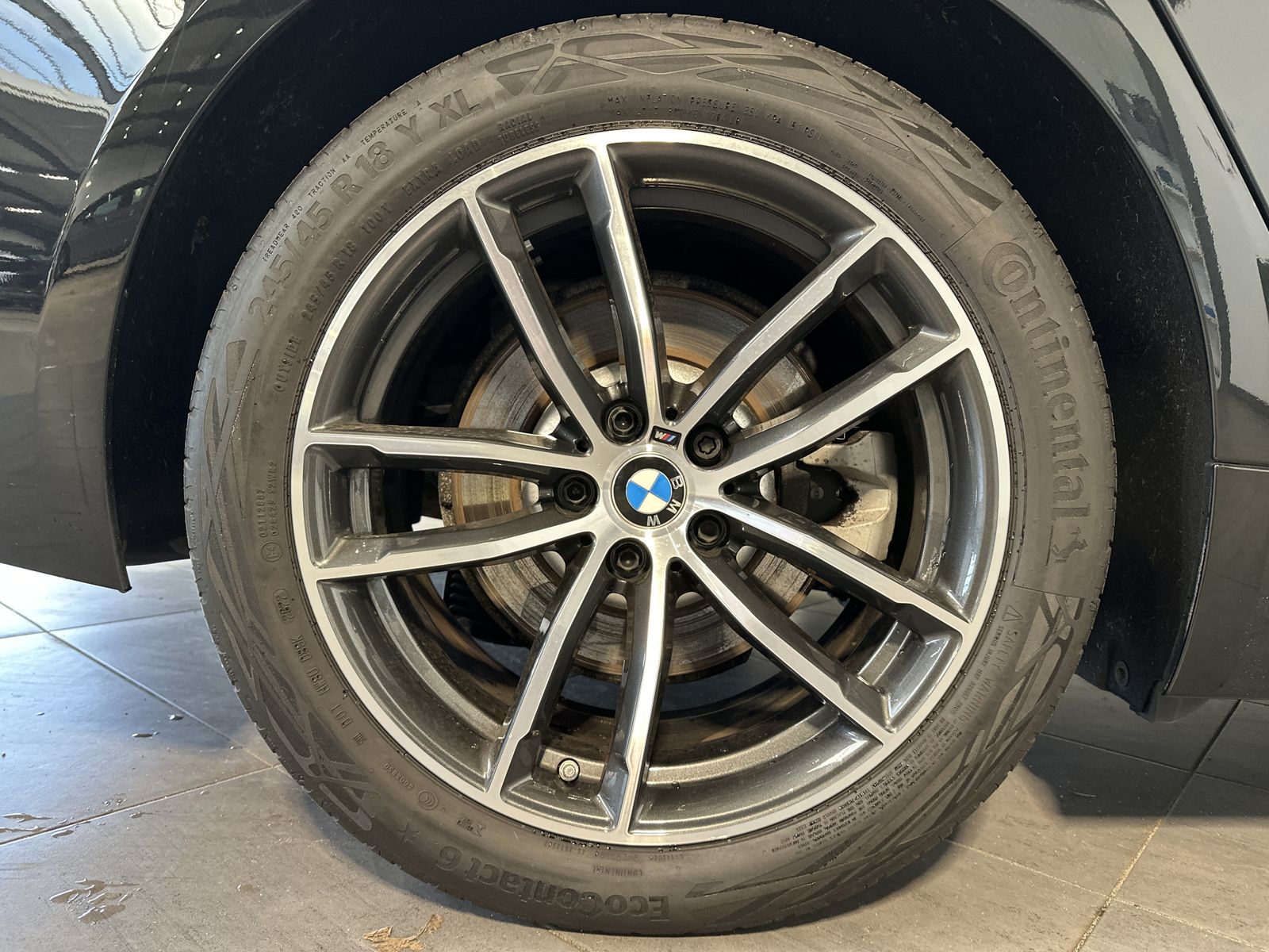 Fahrzeugabbildung BMW 520d Touring Luxury-Line NAV+LASER+PANO+HUD+360°