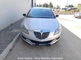Lancia Delta Delta 1.6 MJT DPF Platino - silberne Lancia Delta