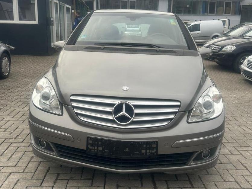 Mercedes-Benz B 170*Automatik*PDC V+H*AHK*PANO*SHZ*TÜV NEU