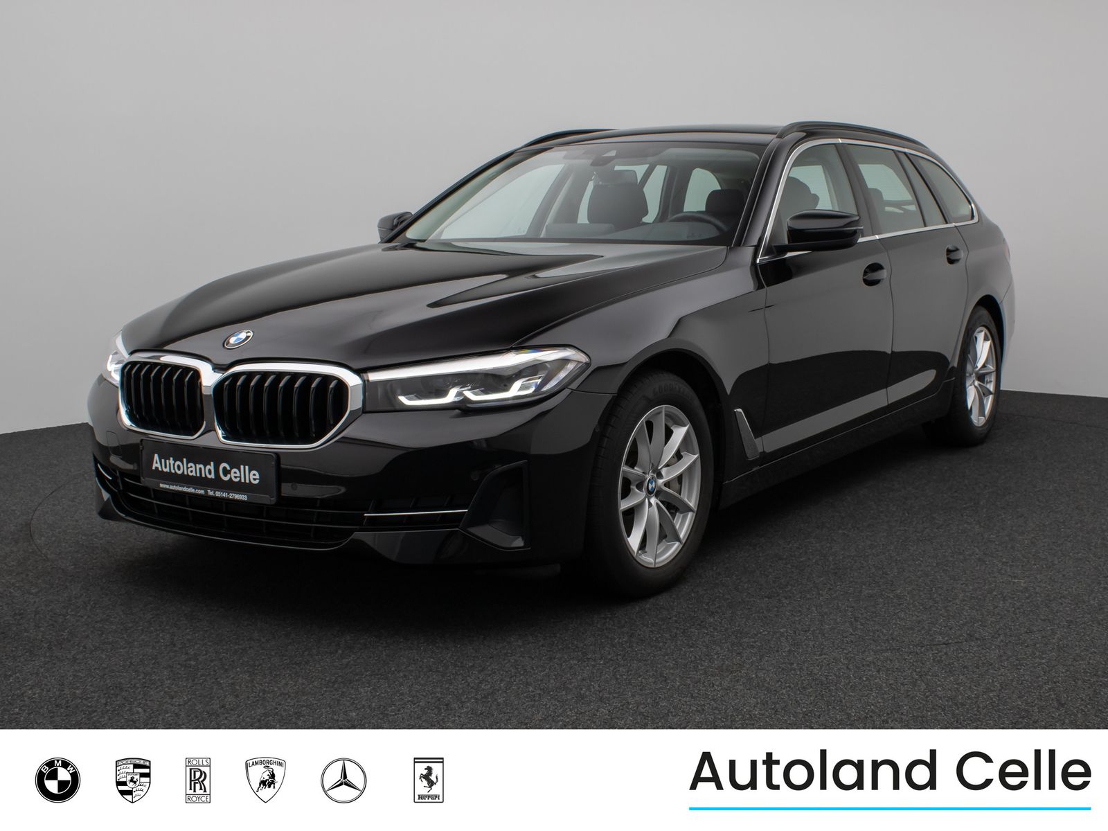 Fahrzeugabbildung BMW 530d Panorama Kamera DAB HiFi DrivAssist Komfort