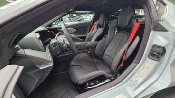 Corvette C8 - 11