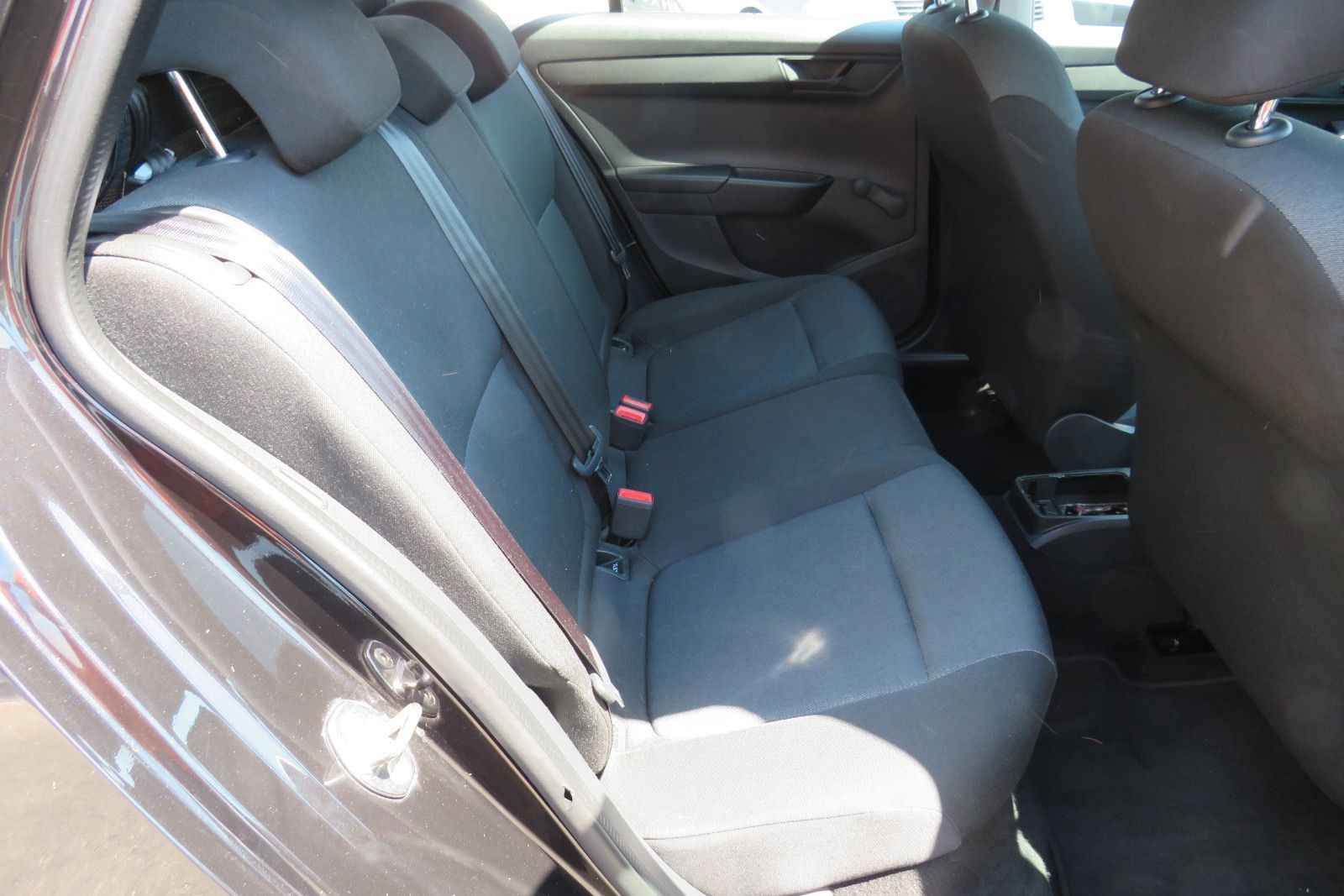 Fahrzeugabbildung SKODA Fabia Combi ALU16`PDC NEBEL APP-CONNECT 1.H