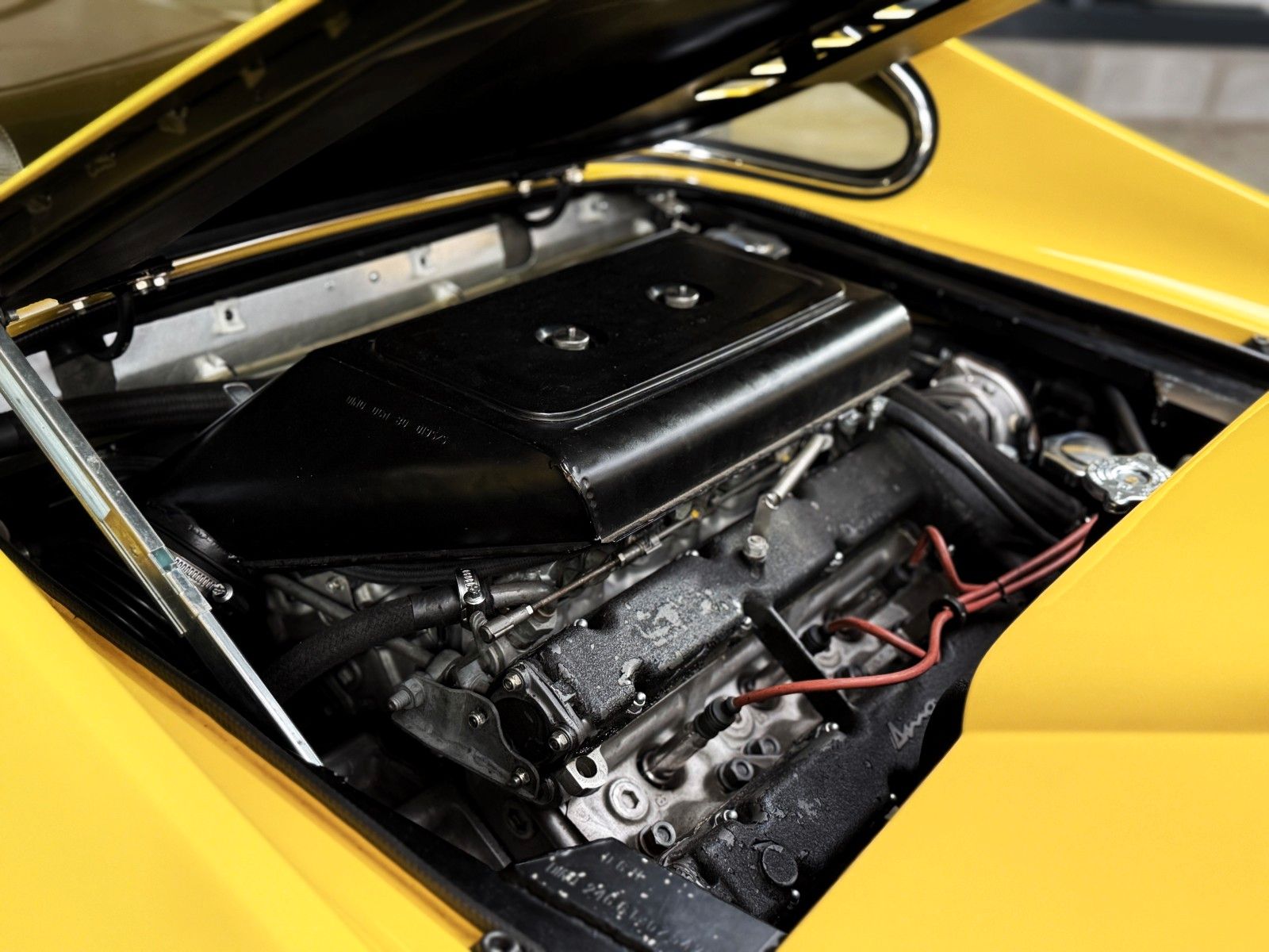 Fahrzeugabbildung Ferrari Dino 246 GT + Giallo Fly + Vollrest. + Zustand 1