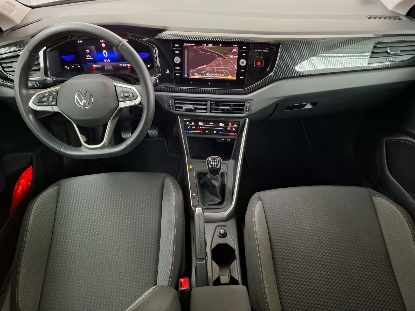 Fahrzeugabbildung Volkswagen Polo Life 1,0 TSI +IQ.Drive + Navi + Licht+Sicht