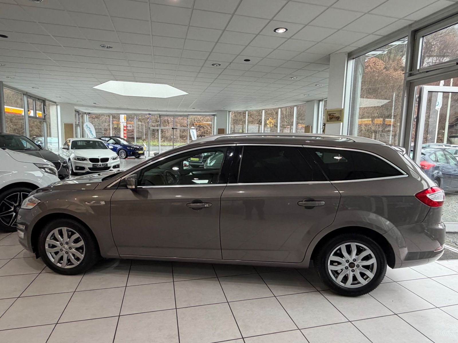 Fahrzeugabbildung Ford Mondeo Turnier Titanium