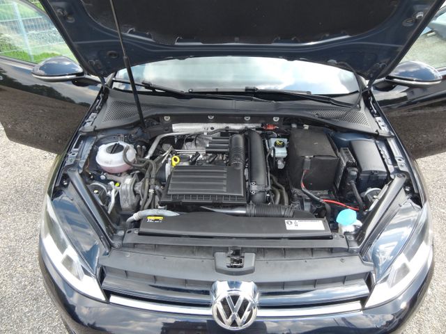 Fahrzeugabbildung Volkswagen Golf VII Lim. Allstar/1.Hand/Navi/PDC/SitzH/Alu/