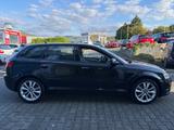 Audi A3 Sportback 2.0 TDI*S-TRONIC*NAVI*XENON*BOSE* - Audi A3 aus 2011 mit Diesel-Antrieb