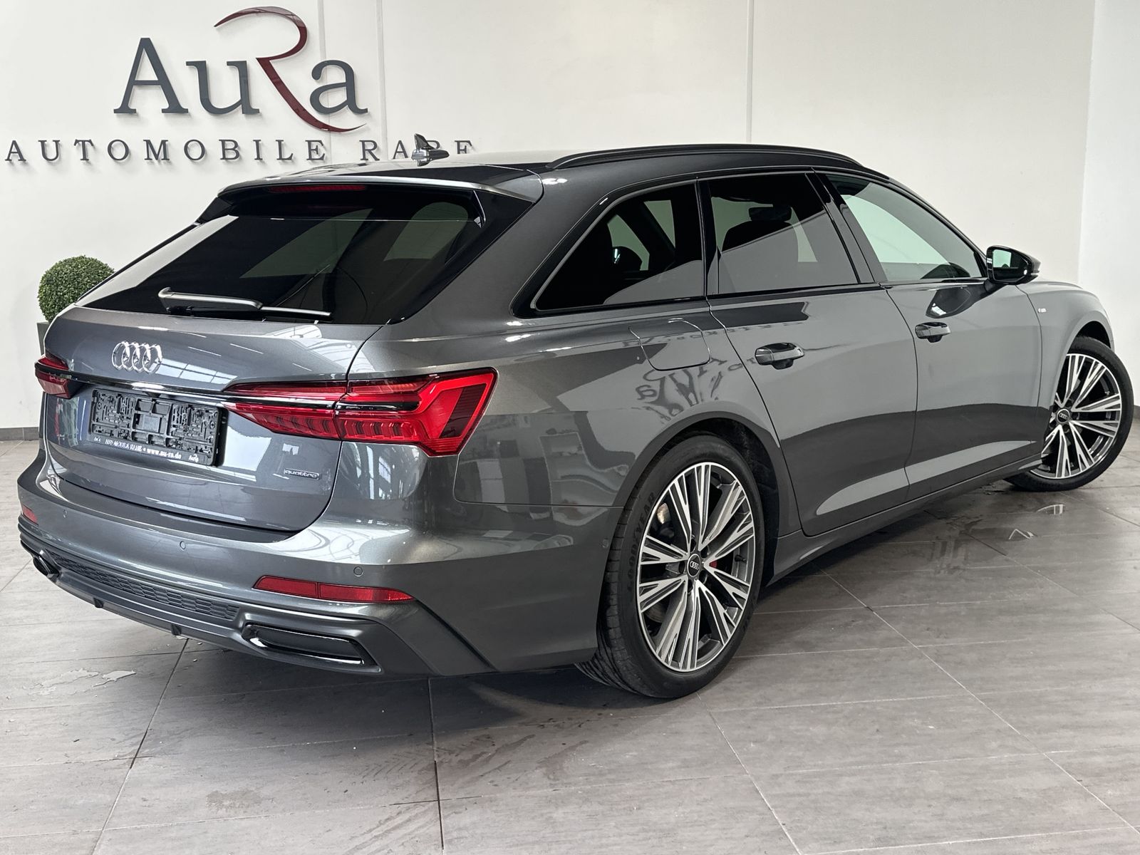 Fahrzeugabbildung Audi A6 Avant 55 TFSI e Qu S-Line NAV+MATRIX+AHK+20ZO