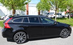 VOLVO V60 Kombi D4 Summum Leder Schiebedach Navi VOLL
