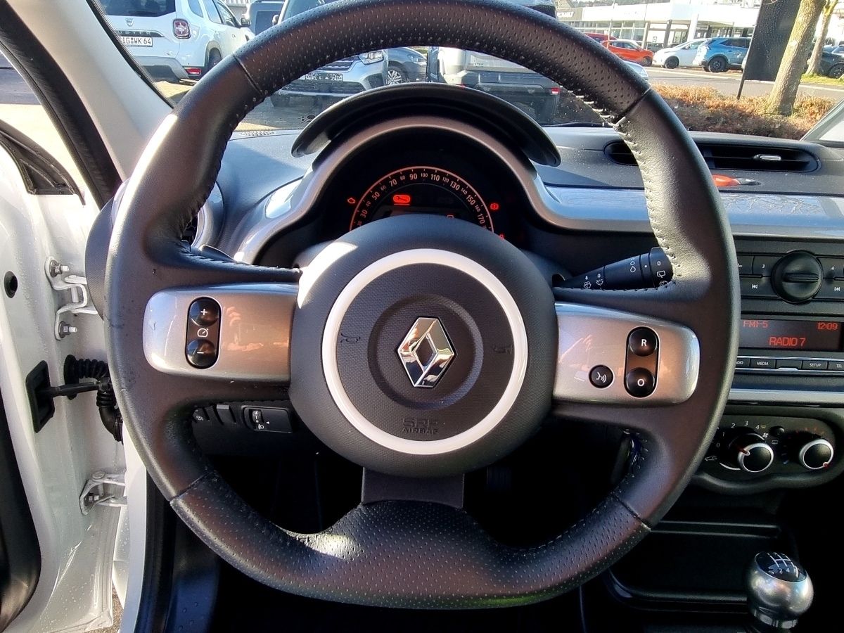 Fahrzeugabbildung Renault Twingo LIMITED 2018 TCe 90