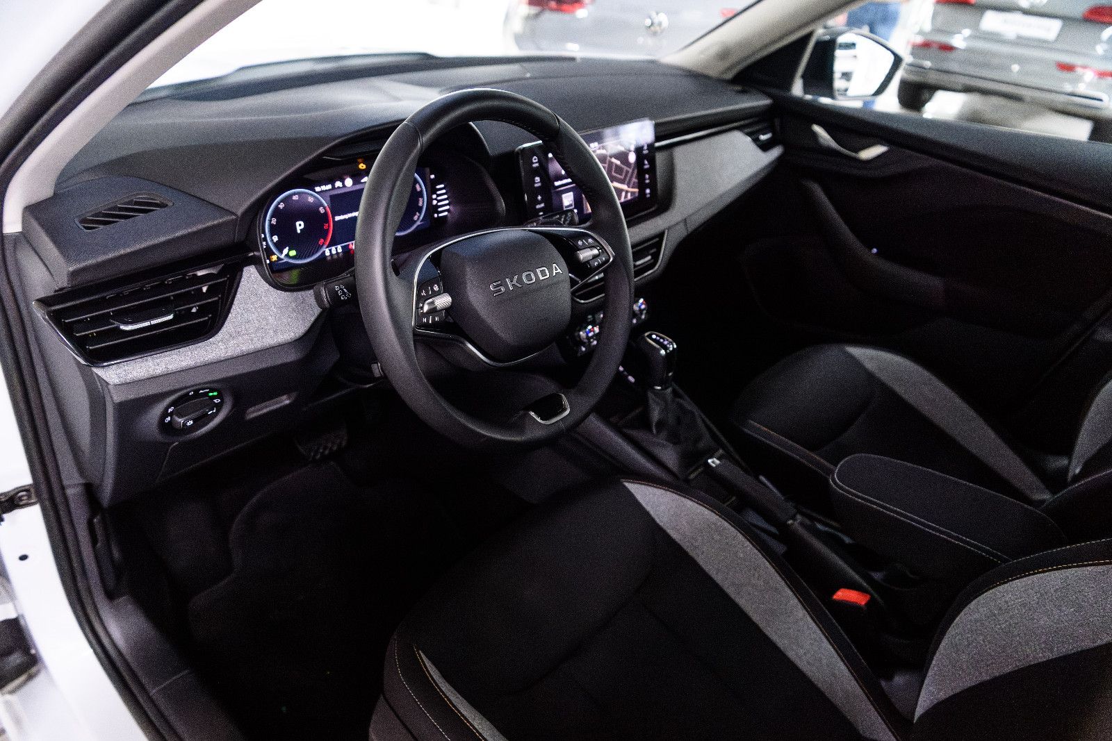Fahrzeugabbildung SKODA Kamiq TSI Selection +RFK +SZH +LED +AHK