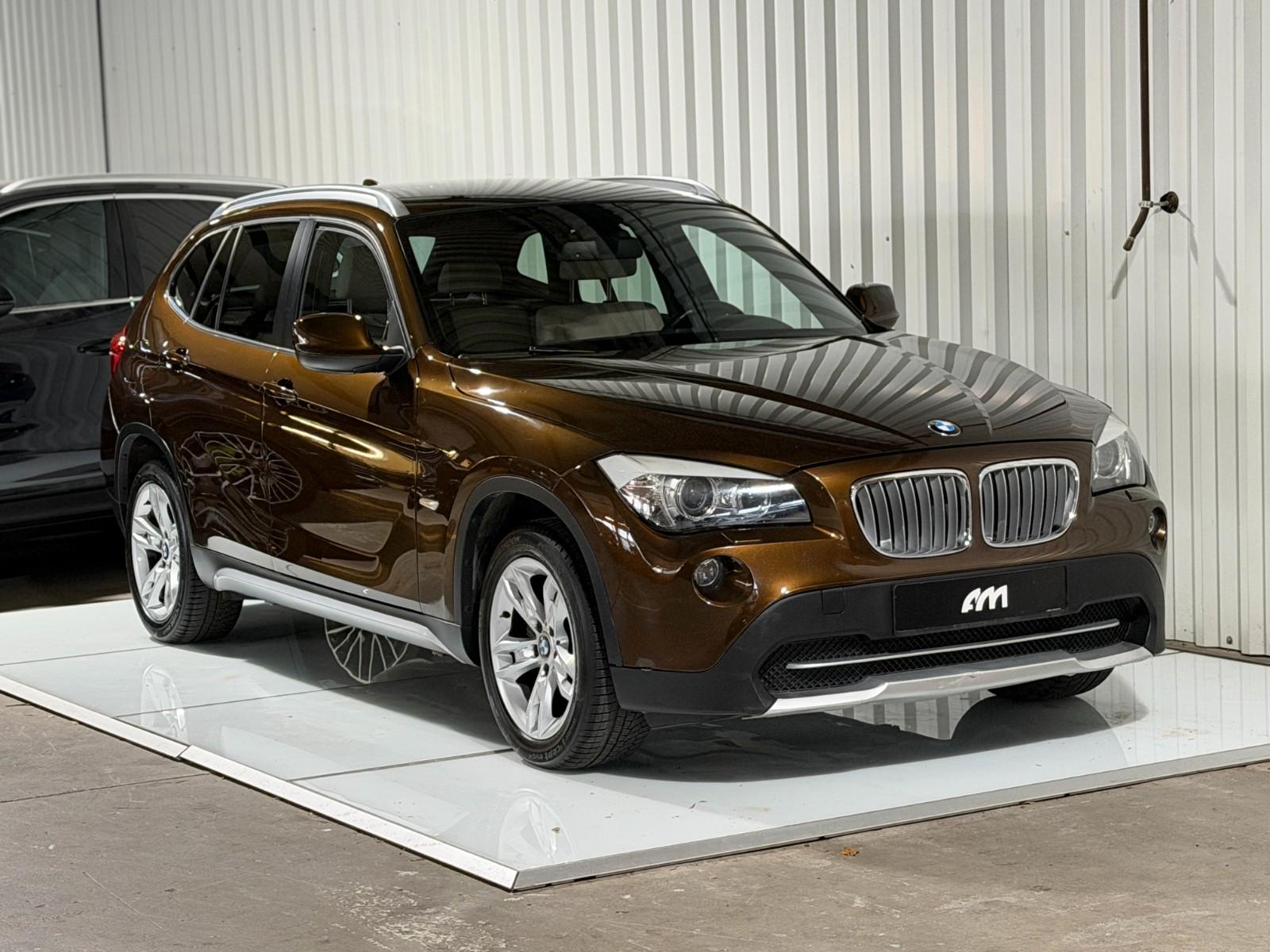 BMW X1 23 d xDrive Xline Harman-Kardon Bixenon Leder