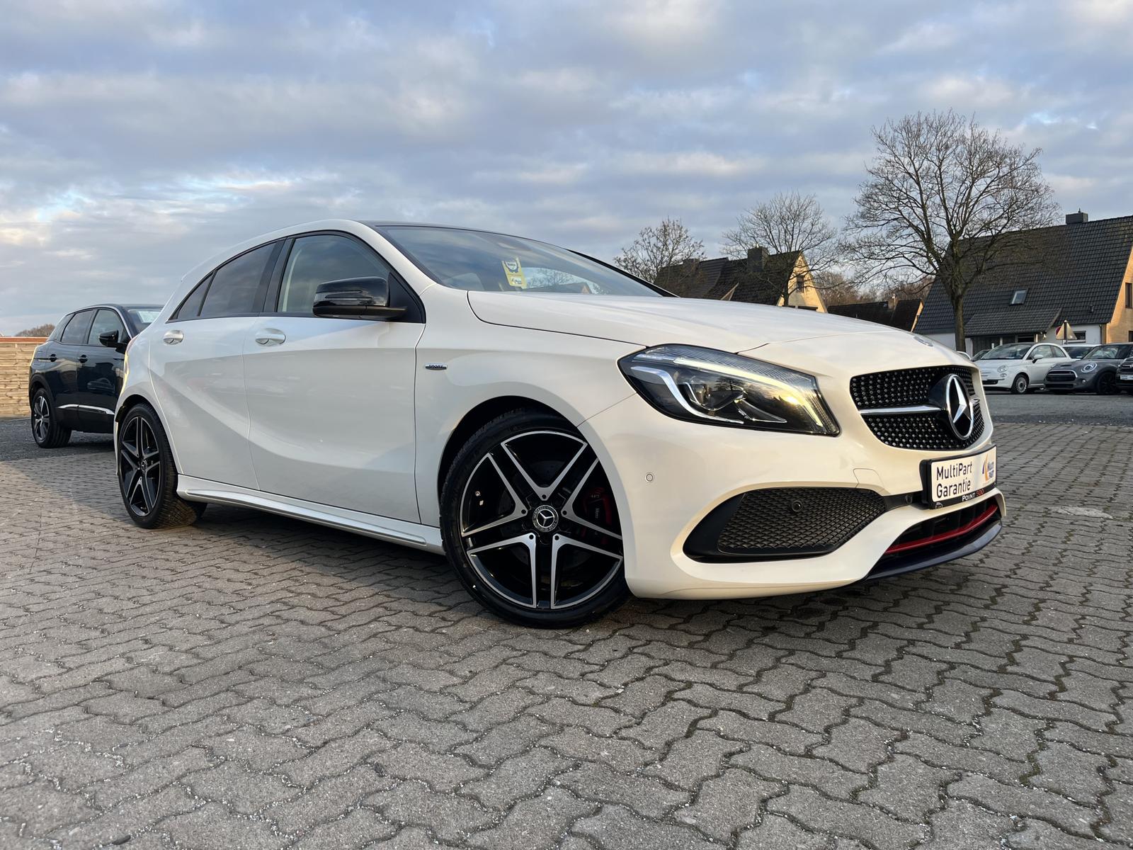 Mercedes-Benz A 250 AMG/4MATIC/LEDER/PANO/NIGHT-PAKET/RFK/VOLL