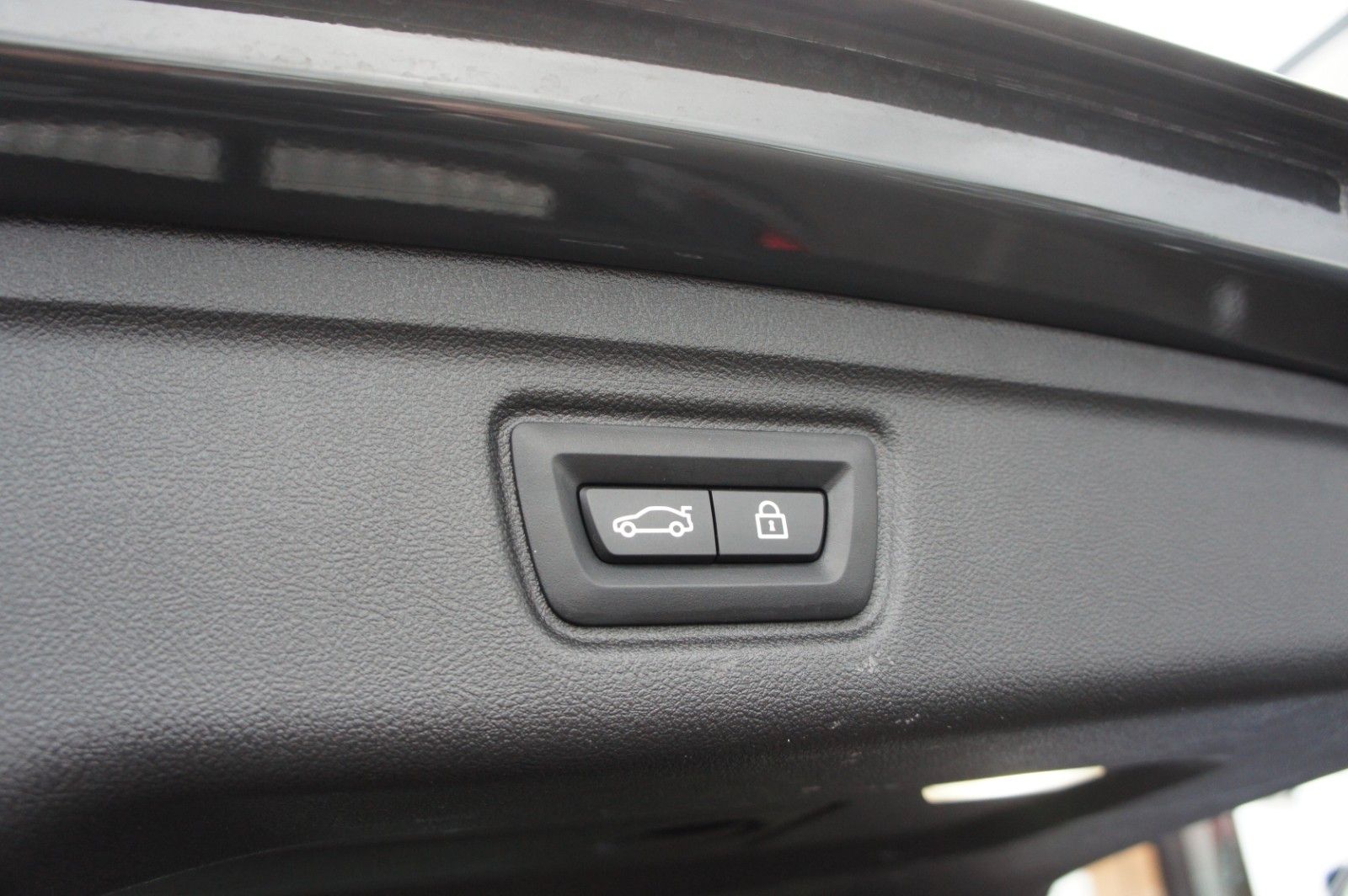 BMW 320d xDrive M Sport*ACC*LIVE*KAM*STANDHZG*LASER* foto 9