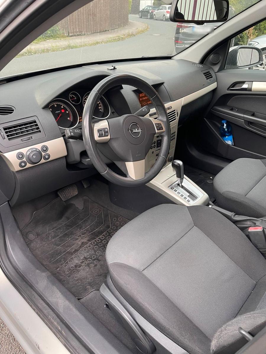 Opel Astra 2007 — photo 9