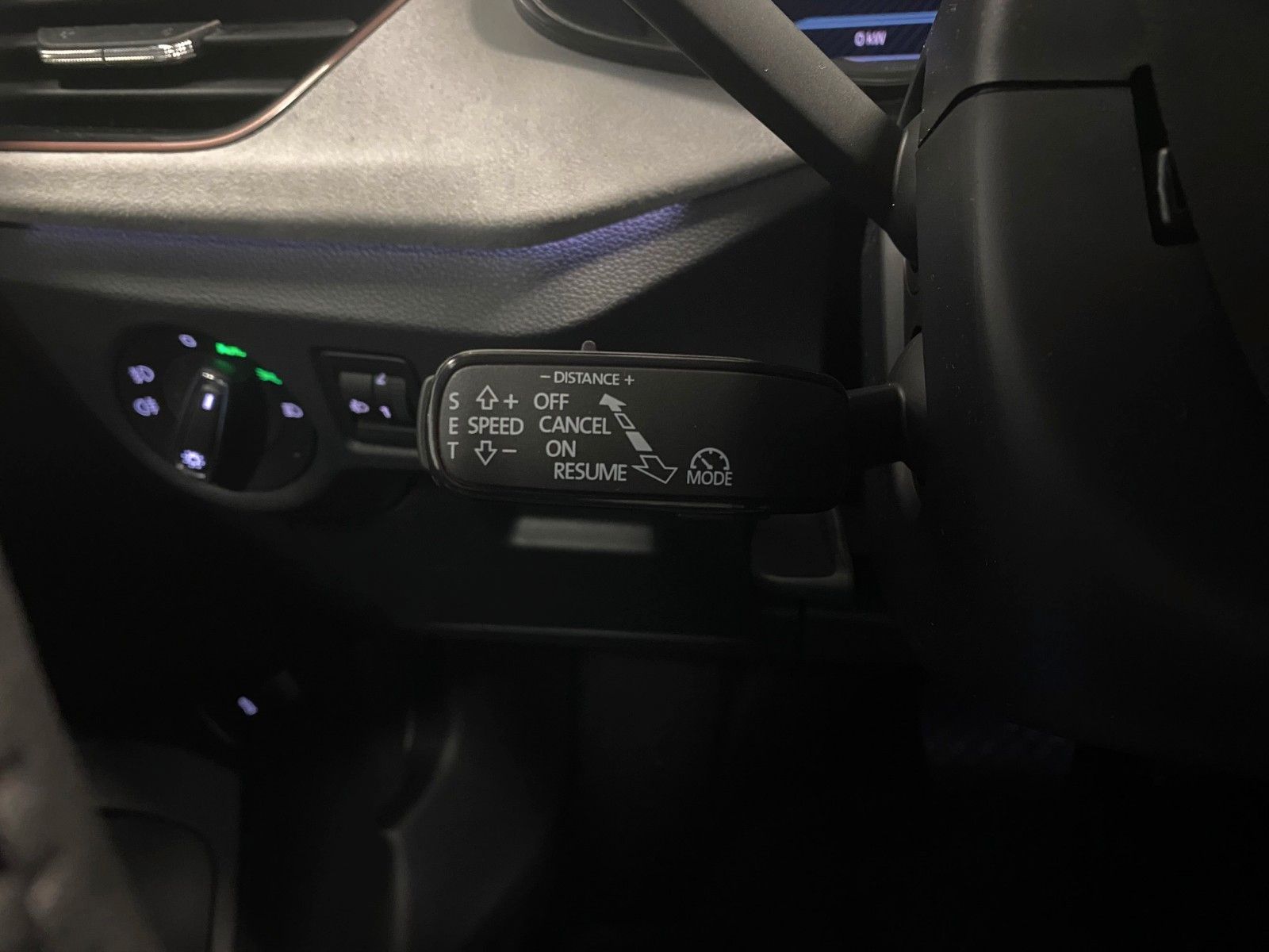 Fahrzeugabbildung SKODA Kamiq 1.0 TSI 85kW DSG Selection ACC+elek.Heck